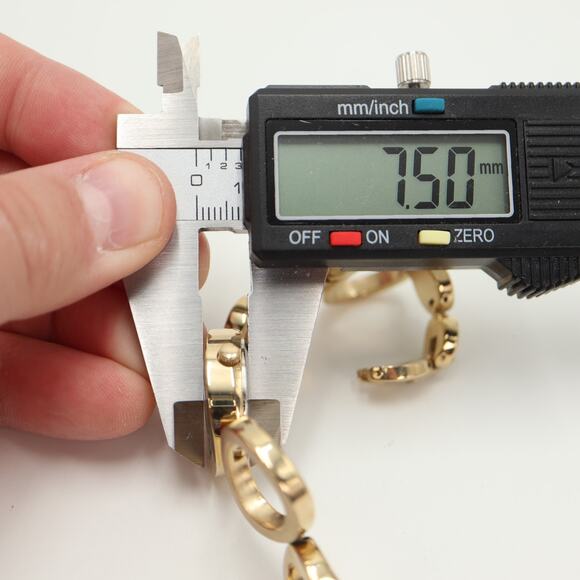 Fossil Gold Tone 25mm Textured Dial Watch Circle Link Bracelet with New Battery - Picture 3 of 14